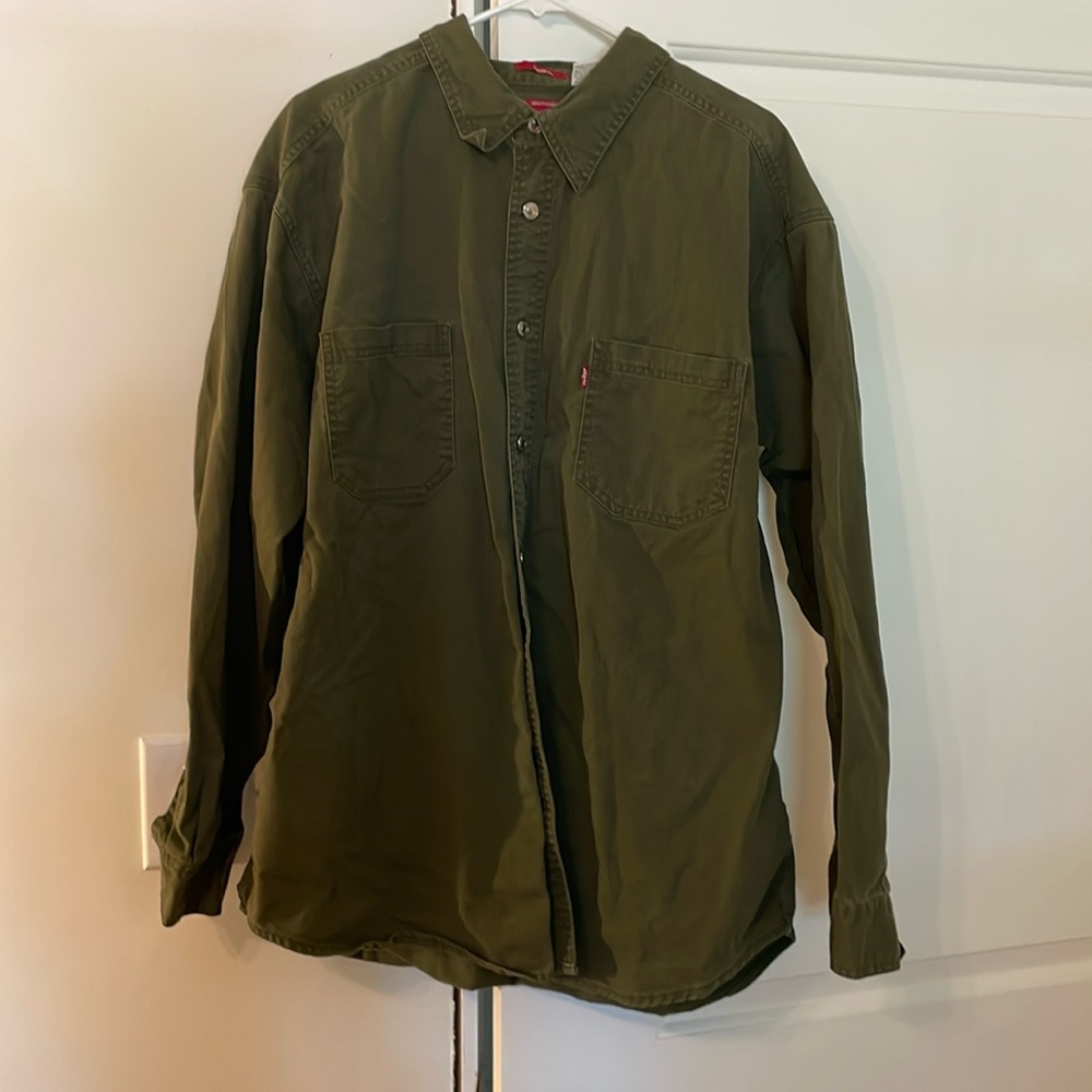 Levi’s Loose Fit shirt